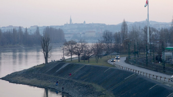 Rákkeltő anyagok lepik el az óbudai Duna-partot
