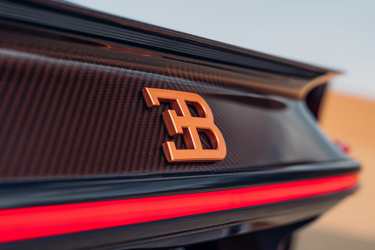 A Bugatti karbon divíziója innentől a Rimac technológiáját is használhatja, mivel a két cég kvázi egyesült a Volkswagen esernyője alatt.
