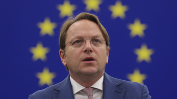 A magyar uniós biztos lemondását kéri az Európai Parlament több frakciója