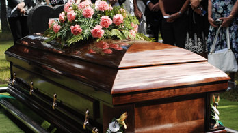 Tovább drágulnak a gyászszertartások, szociális temetés viszont nem lesz