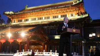 Putyin üzenni akart a világnak a pekingi látogatásával