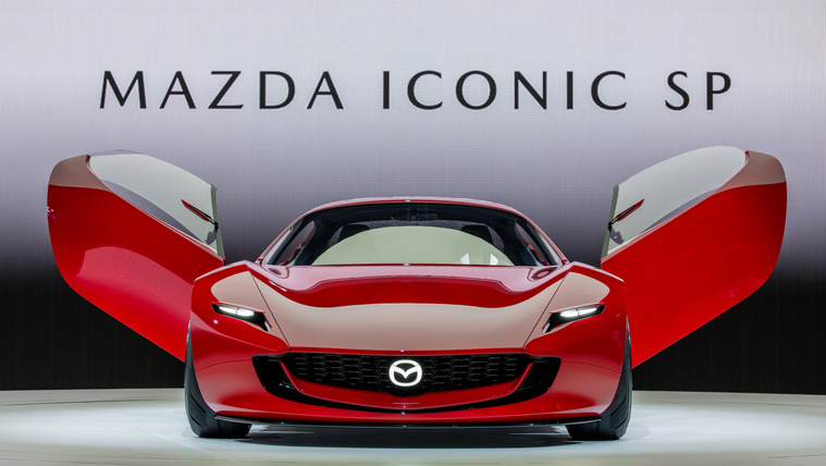 Bukólámpákkal és Wankellel térne vissza a legkisebb sport-Mazda