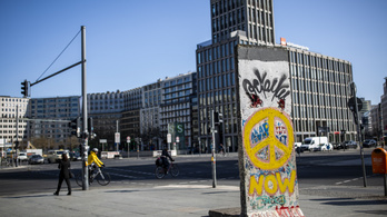Falomlás nélkül is képes az átváltozásra Berlin