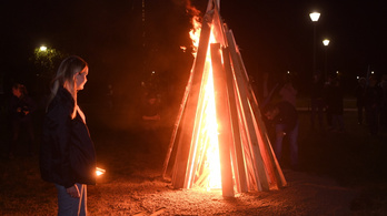 Őrtüzet gyújtottak Székelyföld több településén az autonómiaigény miatt