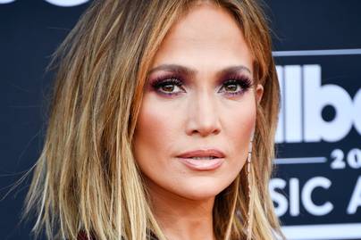 Jennifer Lopez bőre így néz ki a valóságban: nem olyan babaarcú, mint ahogy azt az Instáján mutatja