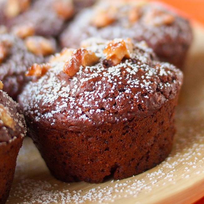 Pihe-puha csokis muffin ropogós dióval és fügével: csak keverj össze mindent