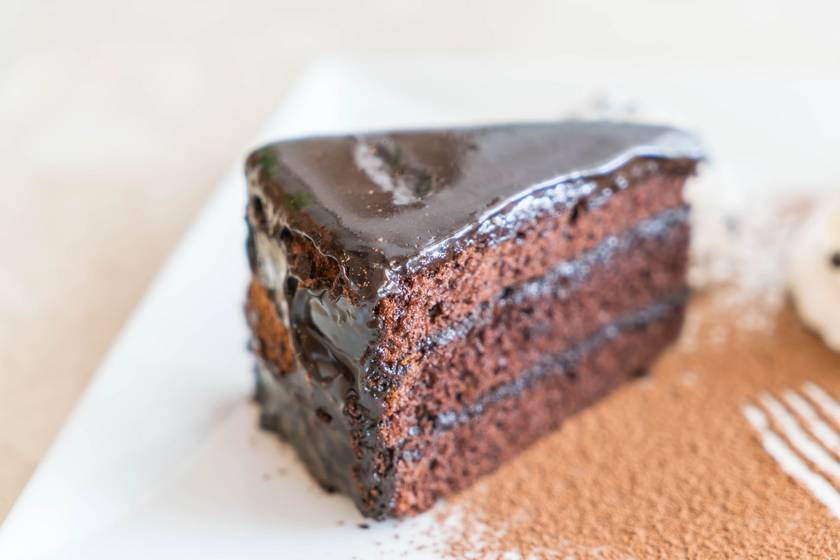 Extra csokis torta amerikai recept szerint: a tészta és a krém is mesés