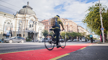 Budapest tovább kísérletezik a bringasávokkal
