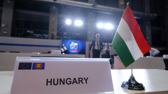 Ha otthon megsérti, soros elnökként hogyan képviseli az unió értékeit a magyar vezetés?