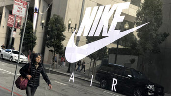 Beperelte a Nike a New Balance-t