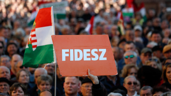 Závecz: Erősödött a Fidesz és több ellenzéki párt is