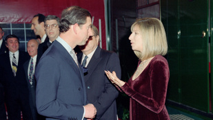 Barbra Streisand memoárjában tárja fel eltitkolt kapcsolatát III. Károly királlyal
