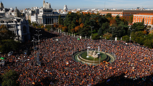 Az eddigi legnagyobb tüntetést tartották Spanyolországban az amnesztiatörvény ellen