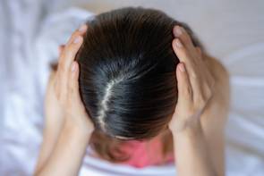 Így jelzi a hajad az egészségügyi problémákat: erre figyelj