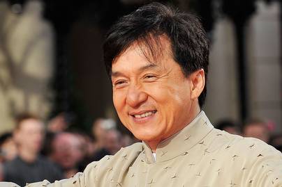 Ki nem találod, Jackie Chan kinek az oldalán tűnt fel: meghatódtak a filmrajongók a videó láttán