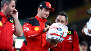 Mercedes- után Ferrari-elsőség az Abu-Dzabi Nagydíj pénteki szabadedzésein