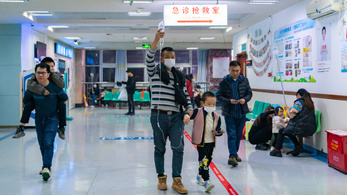 A WHO Kína válaszát várja a rejtélyes tüdőgyulladást okozó járvány miatt