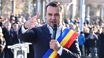 Magyarországra szökött a magyarellenes román politikus