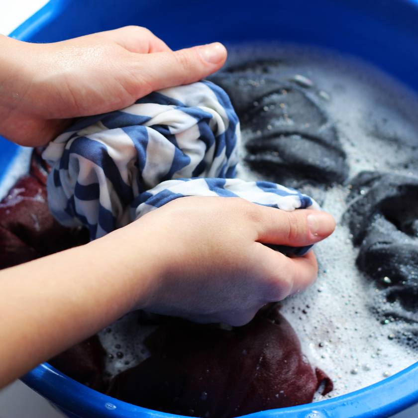 Ezt az 5 anyagot csak kézzel szabad mosni: így lesznek makulátlanul tiszták