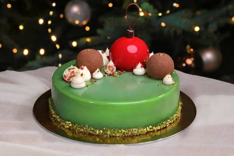 Monodesszert-karácsonyfa, bejgli, sütiválogatás – A MONO Cake & Dessert ünnepi meglepetései