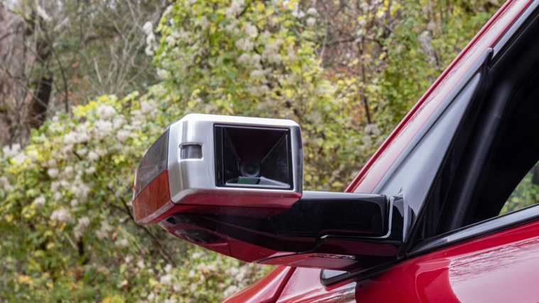 A Hyundai térfigyelő kamerát csinálna az autókból