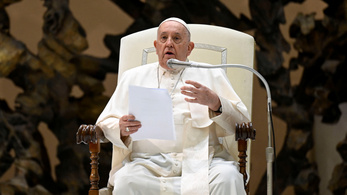 A Vatikán közölte, milyen állapotban van Ferenc pápa