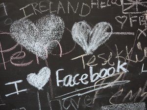 7 ok, amiért a Facebook kinyírja a szerelmet
