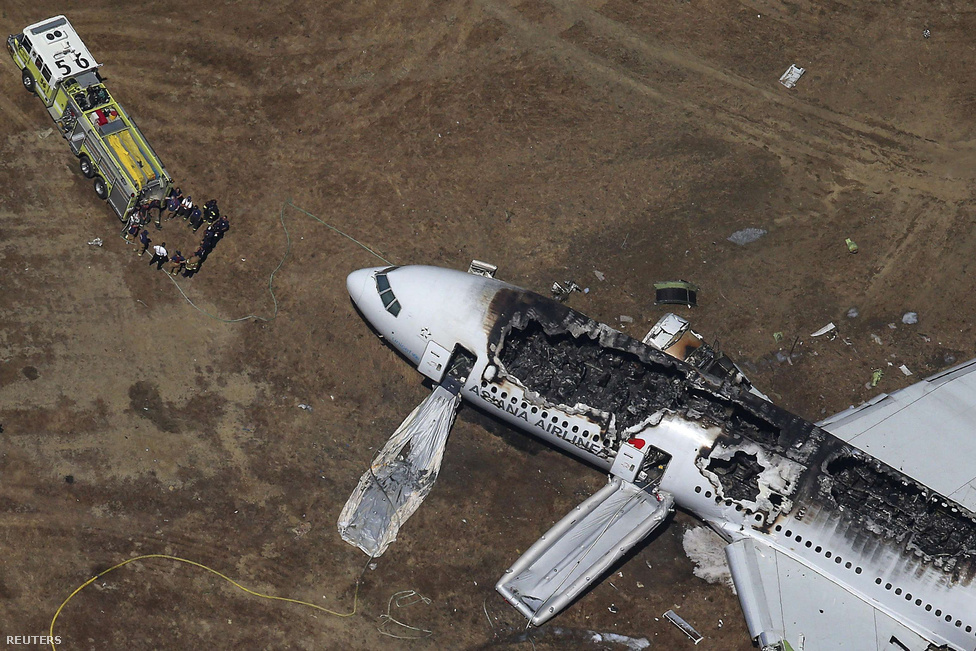 Július elején a földbe csapódott egy Boeing 777-es a San Franciscó-i reptéren. A dél-koreai Asiana Airlines gépe abnormális szögben közelített a reptérhez, a farokrész a földnek csapódott. Két ember meghalt, 182-en megsérültek.