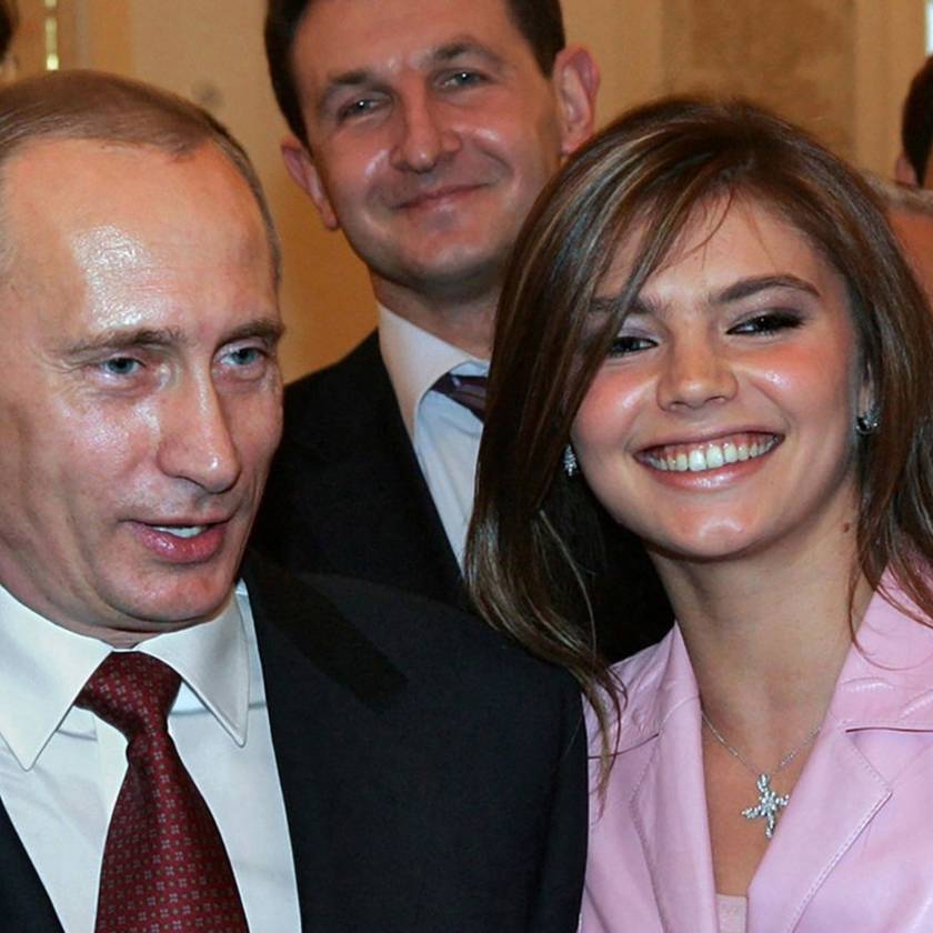 Vlagyimir Putyin állítólagos szeretője meztelen fotózást vállalt be: ritkán látott képek kerültek elő Alina Kabajeváról