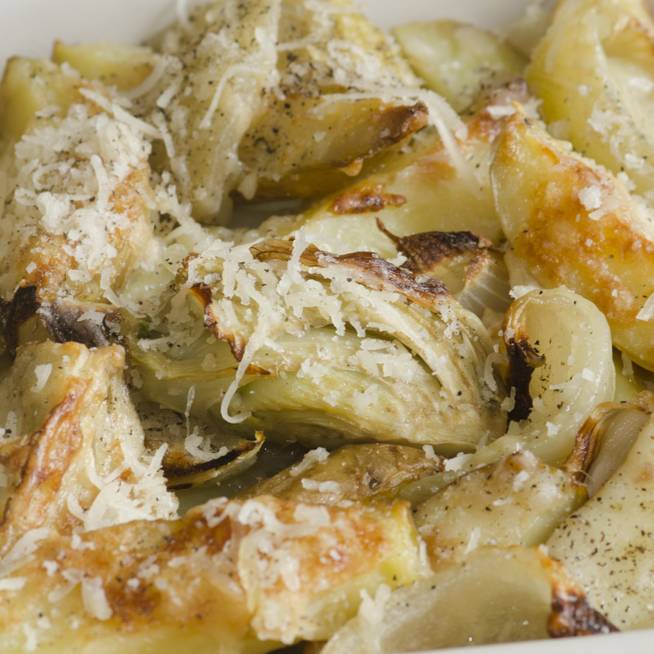 Parmezánnal sült burgonya: tökéletes ünnepi köret húsok mellé