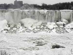 Befagyott a Niagara-vízesés egy része is