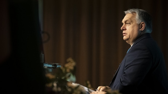 Az európai parlamenti képviselők szerint nem szabad hagyni, hogy Orbán Viktor zsarolja őket