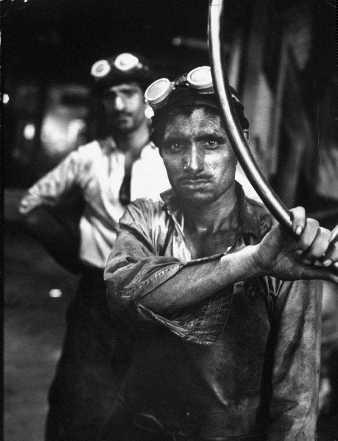 1962-től Spencer Afrika helyett inkább már  London pörgését akarta fotózni. A képen egy bevándorló munkás Bradfordból. 