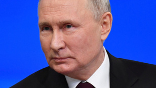 Olyan kérdést kapott Vlagyimir Putyin, hogy köpni-nyelni nem tudott