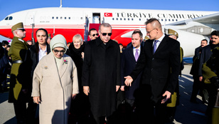 Recep Tayyip Erdogan mellett egy váratlan vendég is érkezett Orbán Viktorhoz