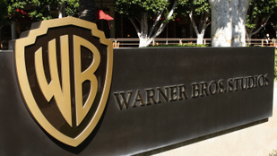 Egyesülhet két médiaóriás, a Warner Bros. Discovery és a Paramount