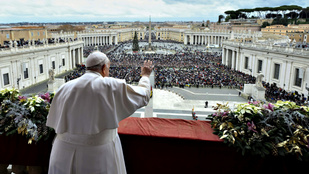 Ferenc pápa a szentföldi harcok leállítását sürgette