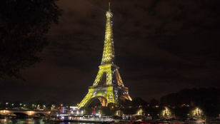 Bezárt az Eiffel-torony, sztrájkolnak a dolgozók