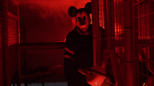Meggyalázták Mickey egeret, őrült gyilkos lett belőle