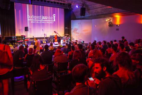 Ingyenes koncertekkel és szülinapi tortával ünnepli 16. évfordulóját a Budapest Jazz Club