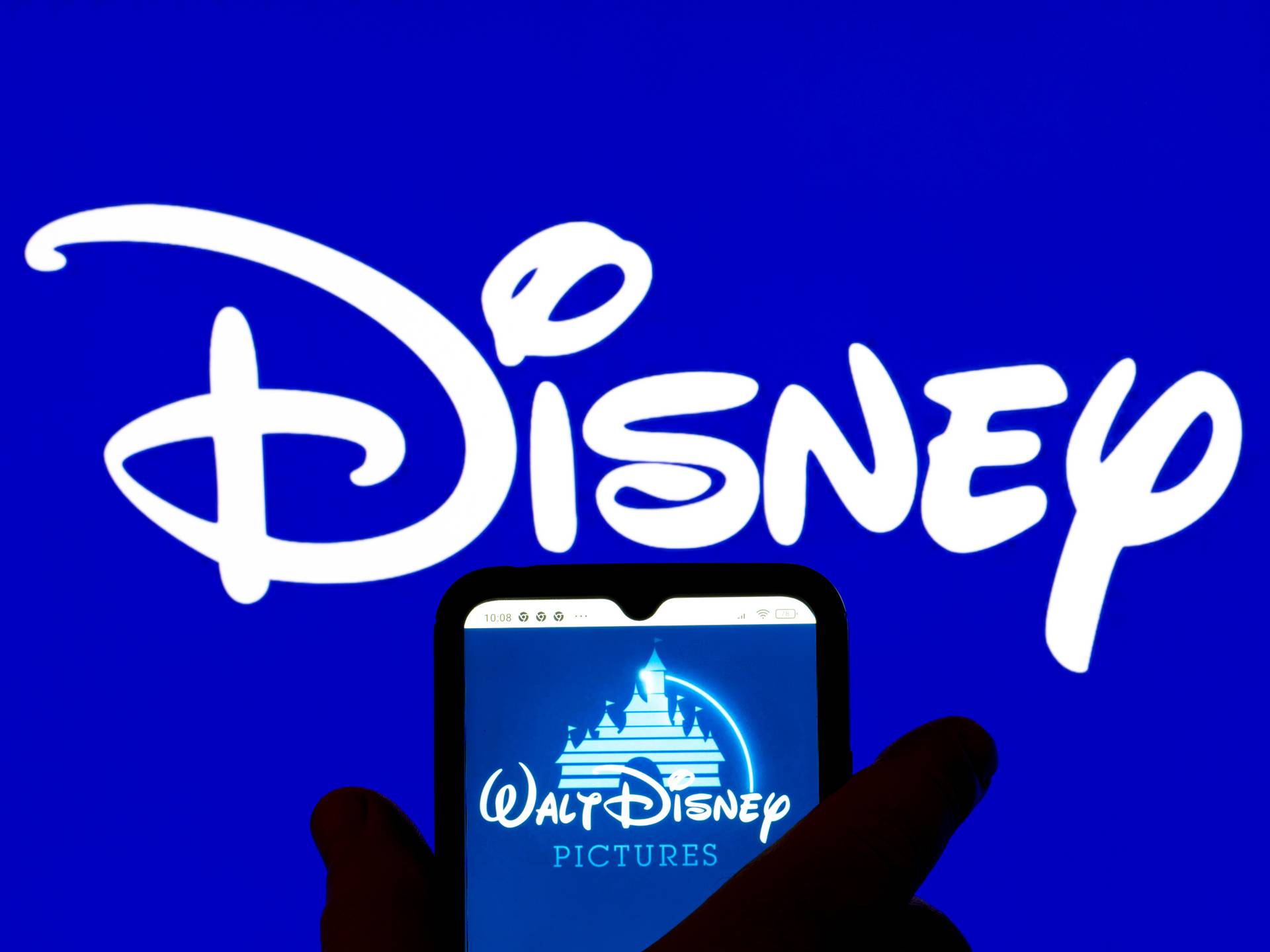 Walt Disney-logó az intróban
