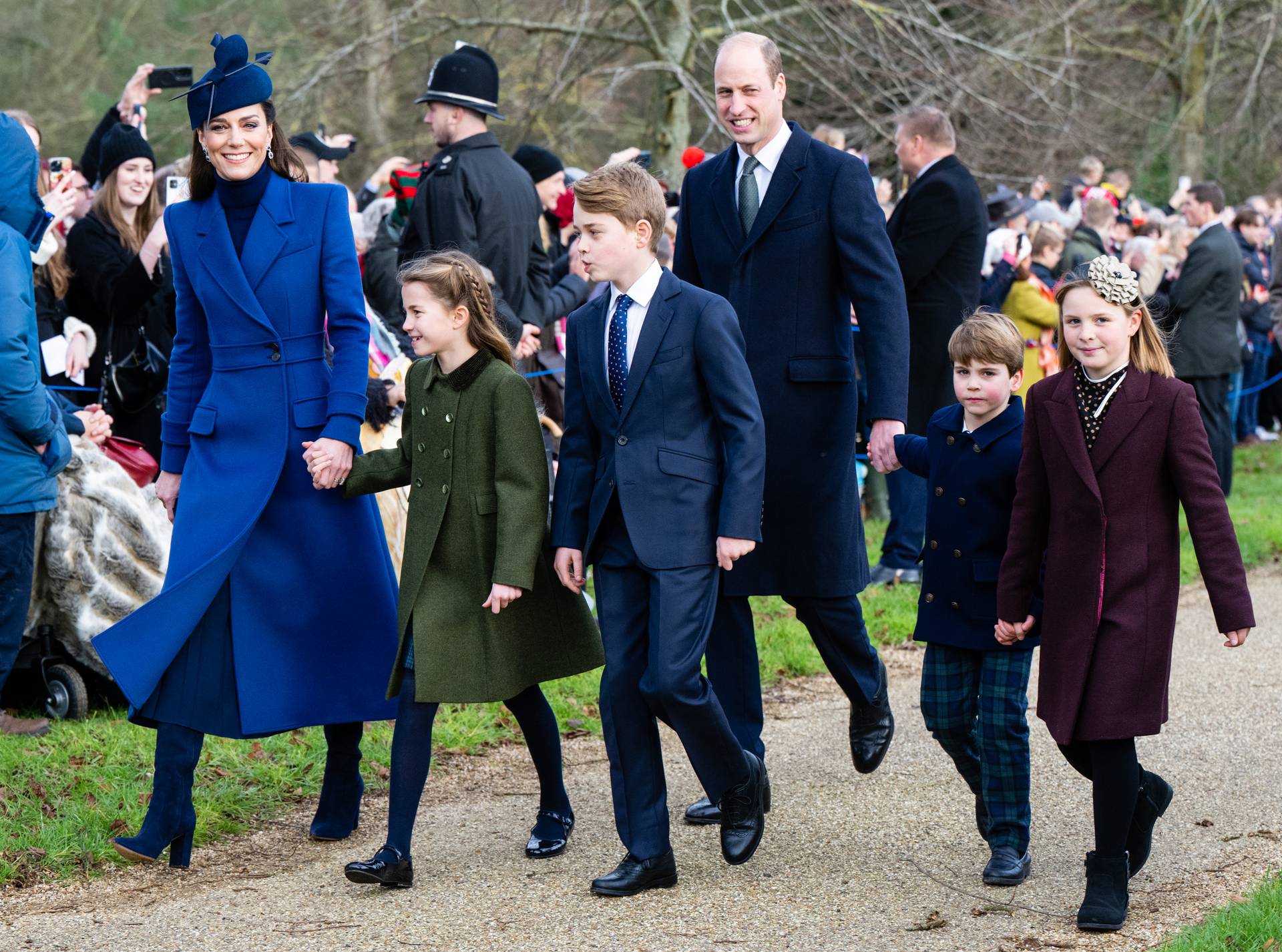 A királyi család öltözködési szabályai