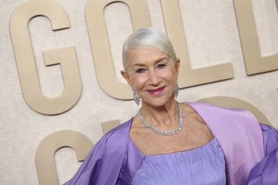 A 78 éves Helen Mirren mindenkit elvarázsolt a Golden Globe-gálán: levendulaszínű ruhája telitalálat volt