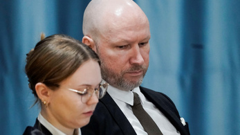 Meglepő fordulattal vette kezdetét a norvég tömeggyilkos, Anders Breivik tárgyalása