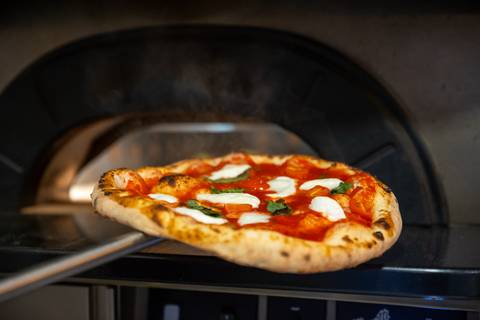 Megfizethető és finom pizza a Váci utca közepén – Megnyílt a Passata 2.0