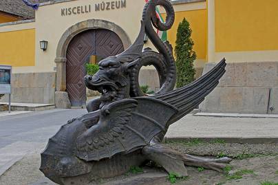 Melyik budapesti kerületben van a Kiscelli Múzeum? 8 kérdés, ami feladhatja a leckét