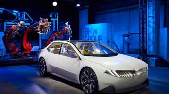 Villanyautókra áll át a BMW egyik gyára, amelyben több mint 70 éve készülnek hagyományos autók