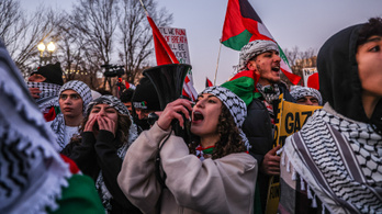 Több ezer palesztinpárti tüntető vonult a Fehér Ház elé, evakuálni kellett a személyzetet