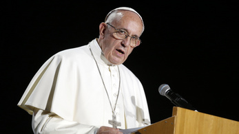 Ferenc pápa tárgyalást rendelt el a Vatikánban szexuális zaklatás miatt