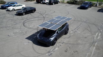 Sufni-tuning napelemekkel nyerhetsz kilométereket a Tesládnak